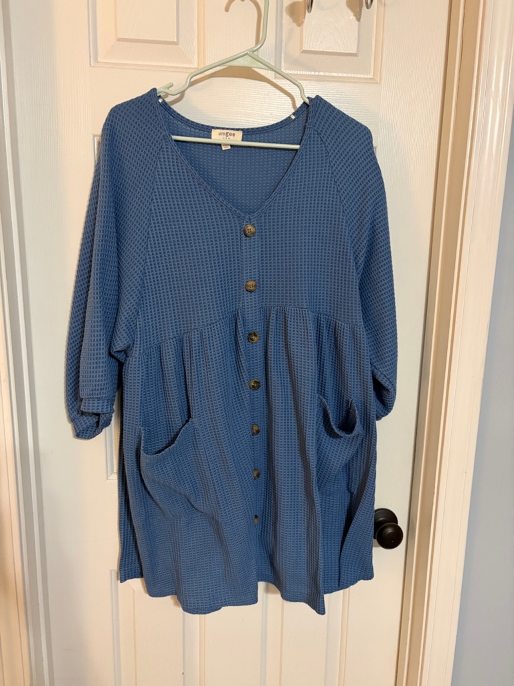 Umgee Blue Waffle-Knit Button Front Tunic with Pockets